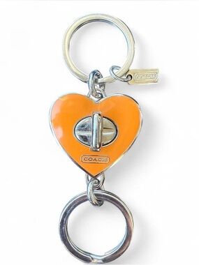 COACH Heart Turnlock Valet Keychain | Tangerine Orange